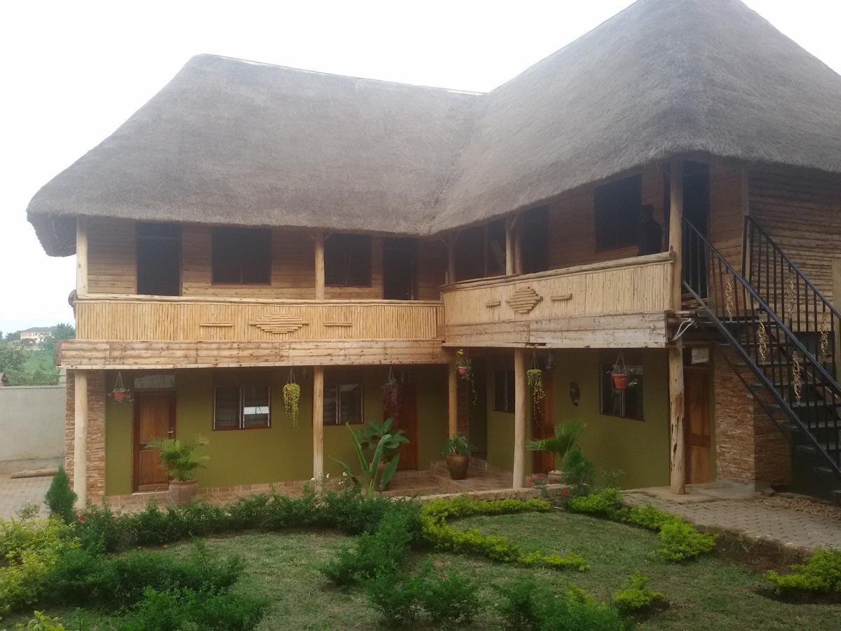 Unik Hotel Kireka Exterior photo